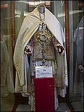 Clothes of Padre Pio.JPG